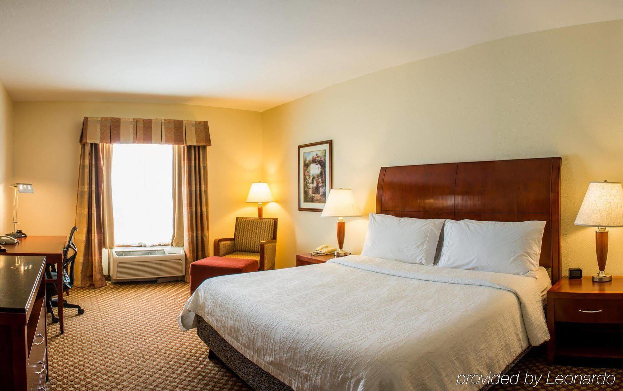 Hilton Garden Inn Элкхарт Экстерьер фото