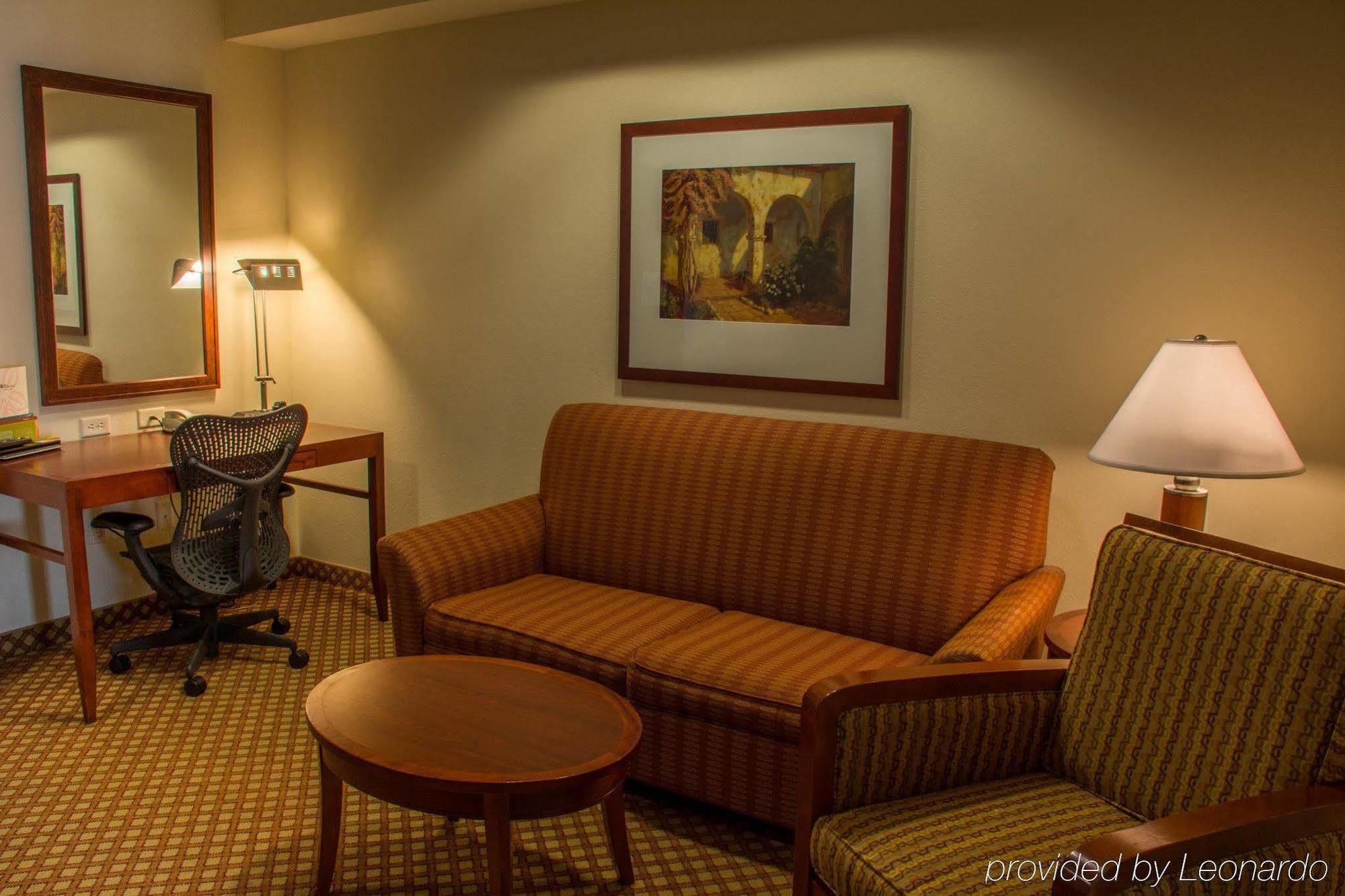Hilton Garden Inn Элкхарт Экстерьер фото