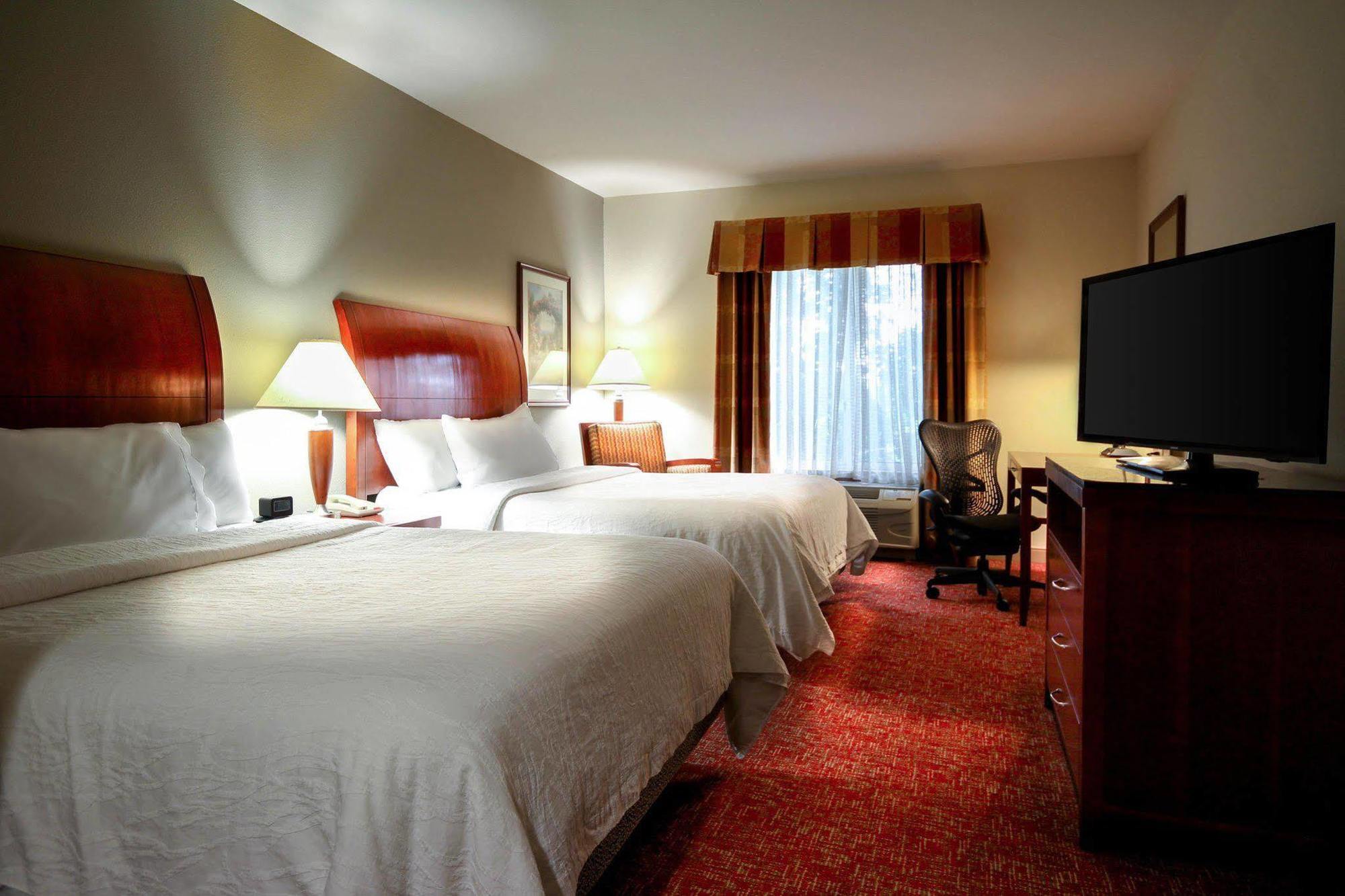 Hilton Garden Inn Элкхарт Экстерьер фото